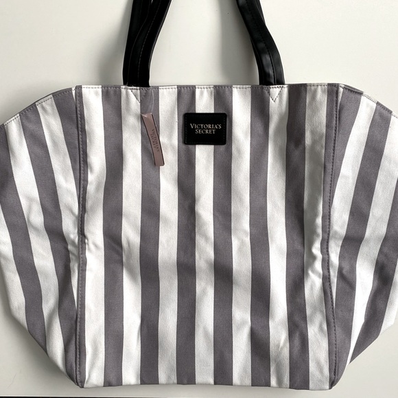 Victoria’s Secret Tote Bag - Picture 1 of 2